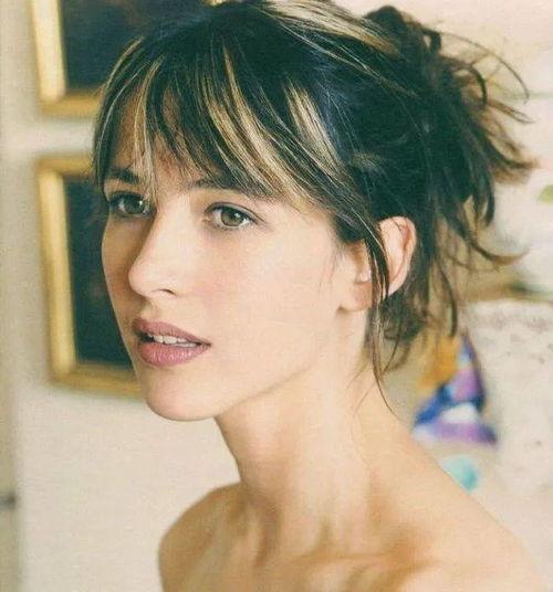 会法语的明星,盘点会说法语的明星风采