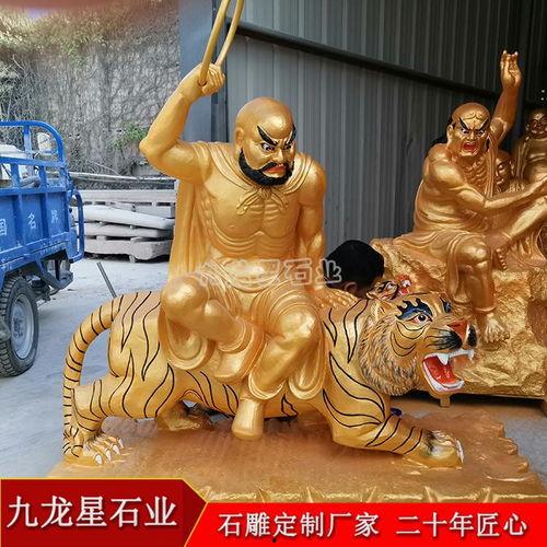 金罗汉图片,千年古树下的传奇守护者